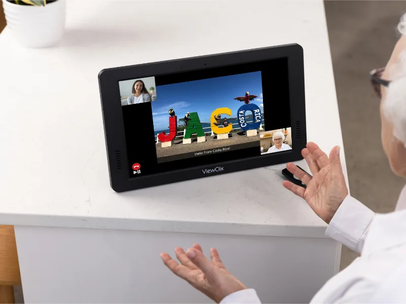 PhotoChat® on a ViewClix frame during a video call