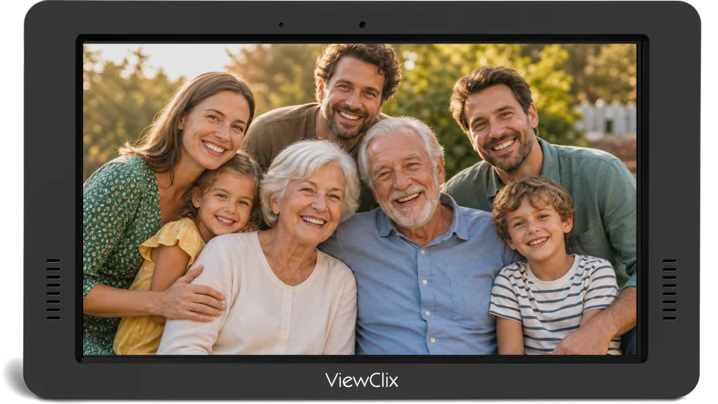 Front of ViewClix 15/e displaying a shared family photo